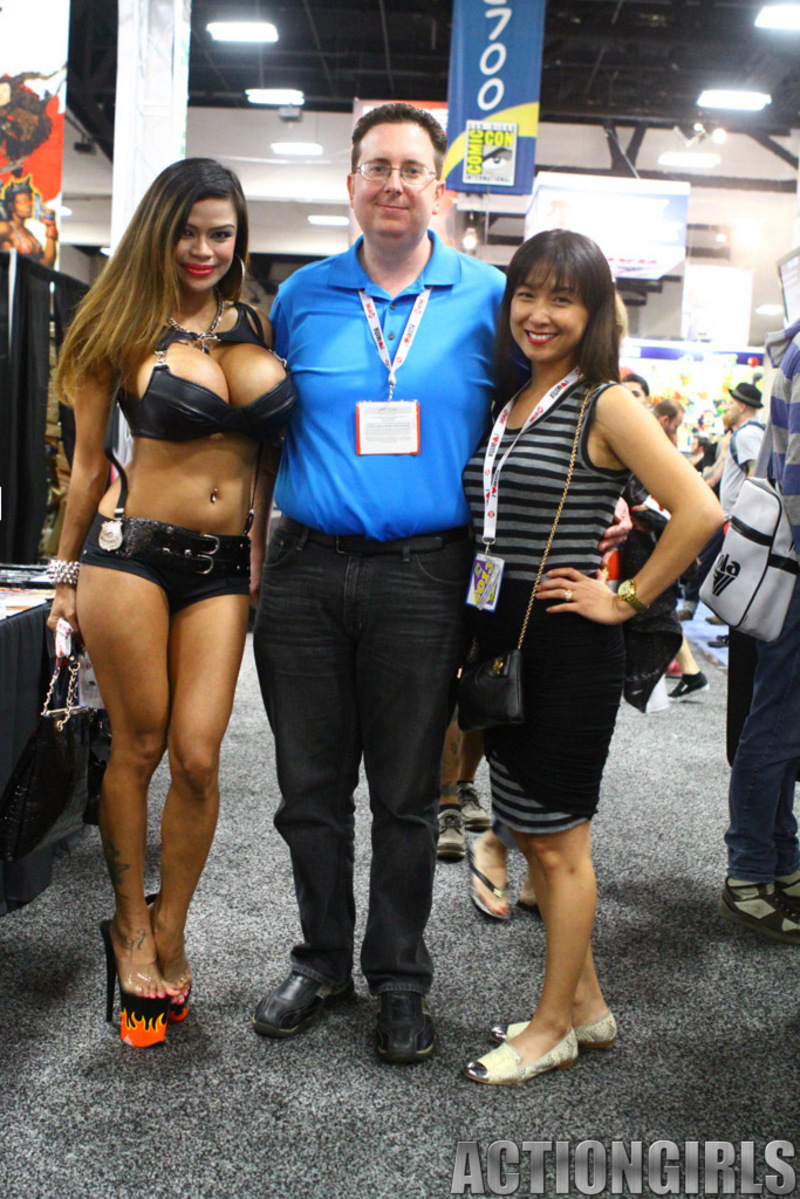 Armie Field Super Candids - 15