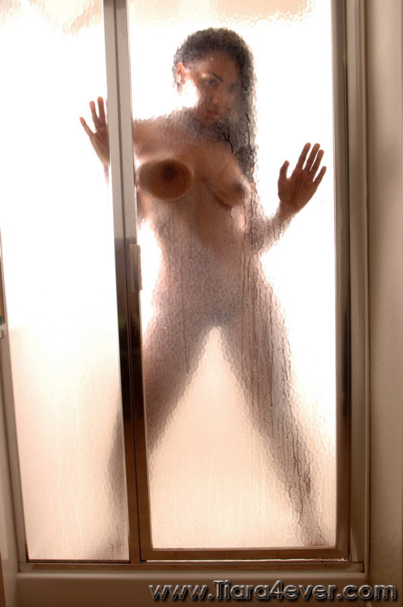 Tiara in the shower - 12