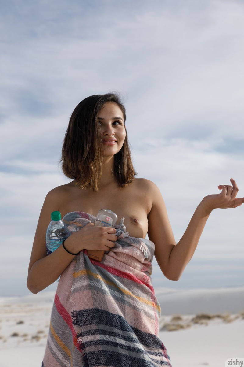 Alejandra Cobos White Sands 3 By Zishy - 4