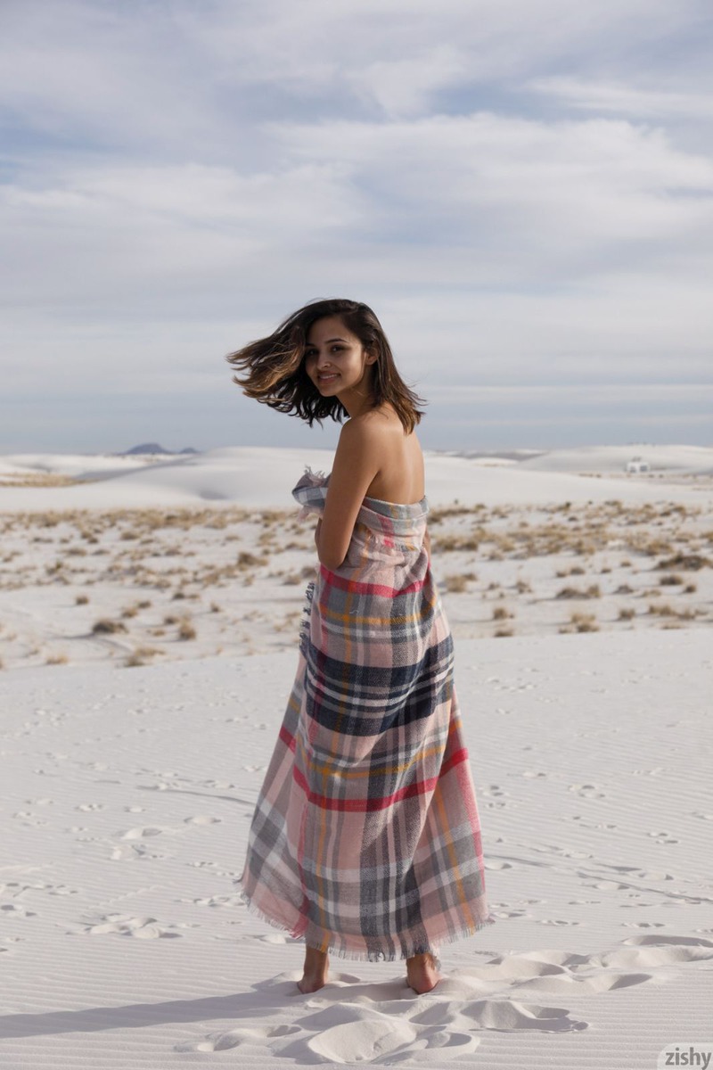 Alejandra Cobos White Sands 3 By Zishy - 5